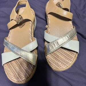 Vionic Tan and Metallic Espadrille Sandals
